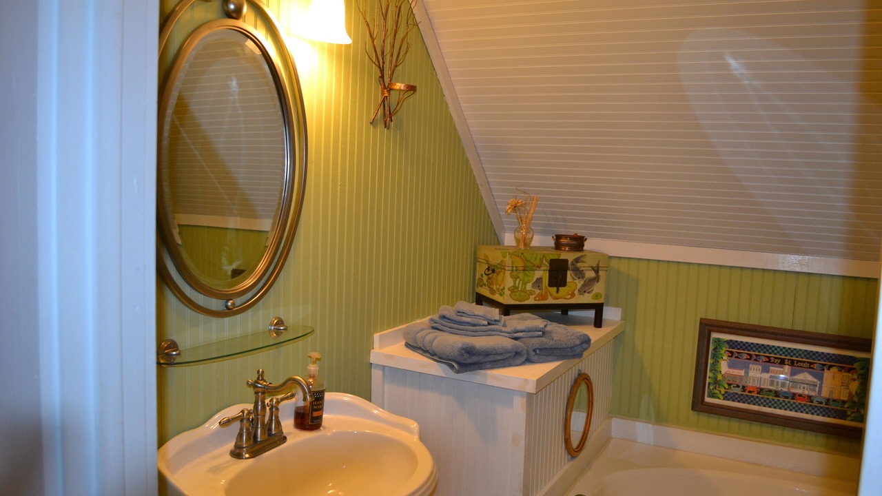 Photo of Bathroom in Waveland