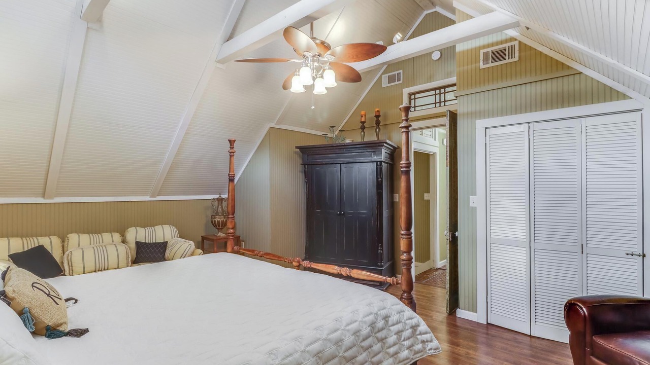 Photo of Bedroom in Waveland