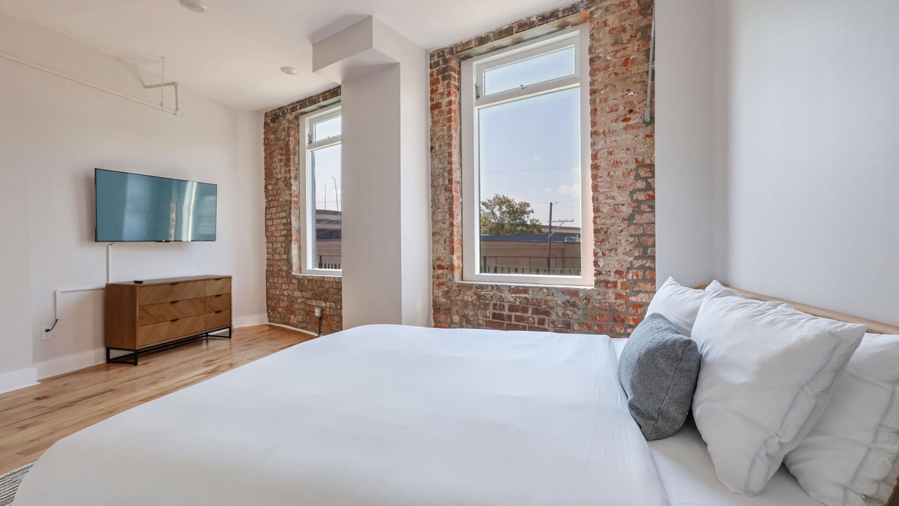 Photo of Bedroom in Arts/Warehouse District