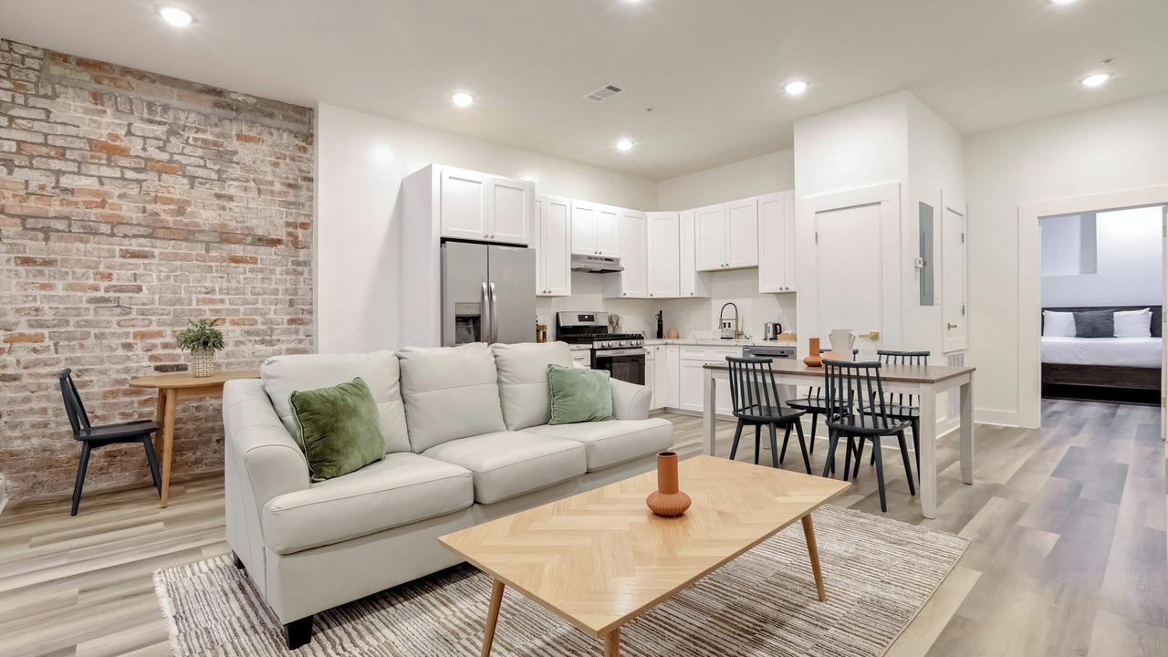 Photo of Livingroom in Arts/Warehouse District
