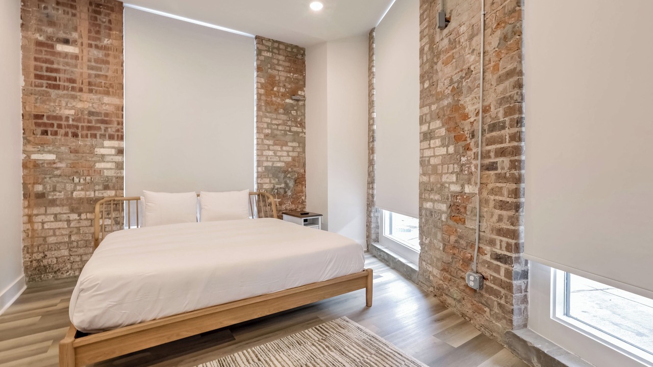 Photo of Bedroom in Arts/Warehouse District