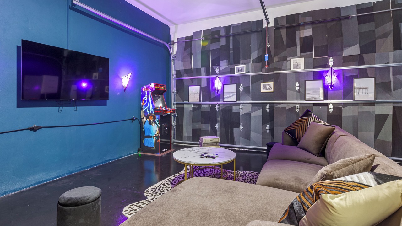 Photo of Livingroom in Central Business District
