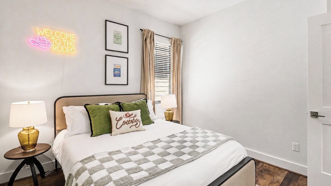 Photo of Bedroom in North Houston