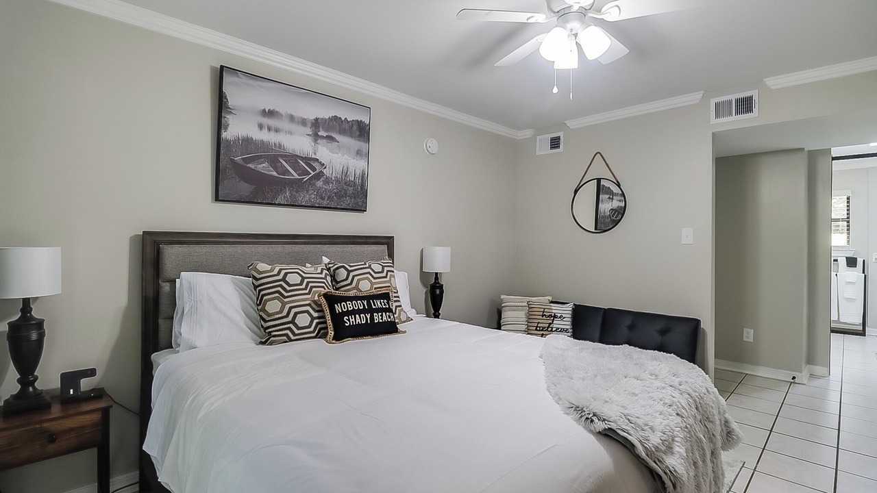 Photo of Bedroom in Mississippi City