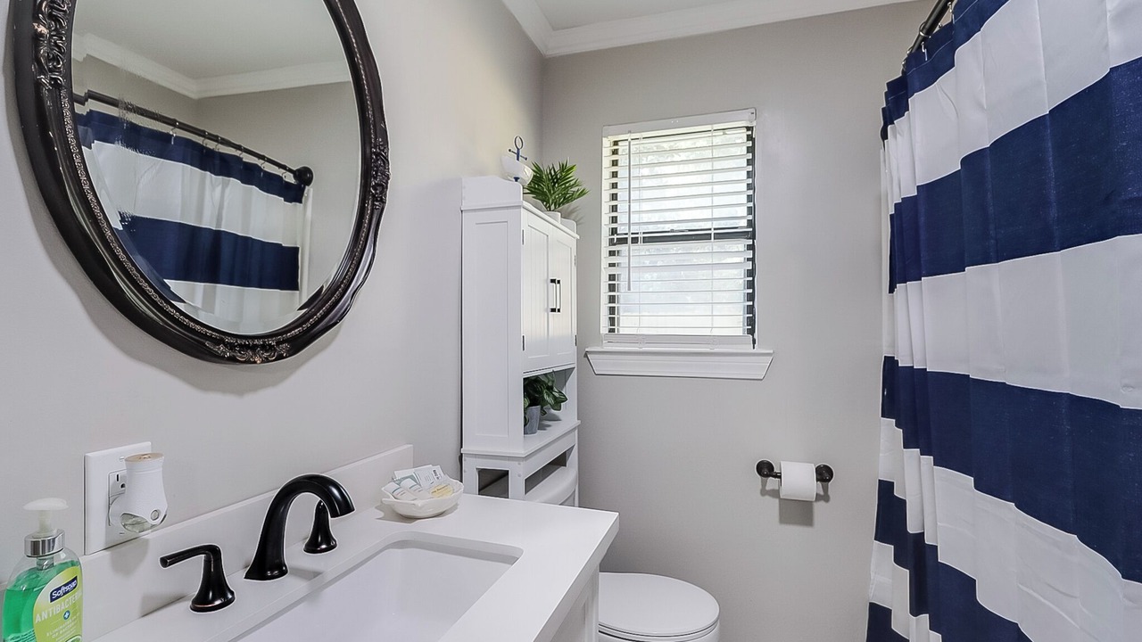 Photo of Bathroom in Mississippi City