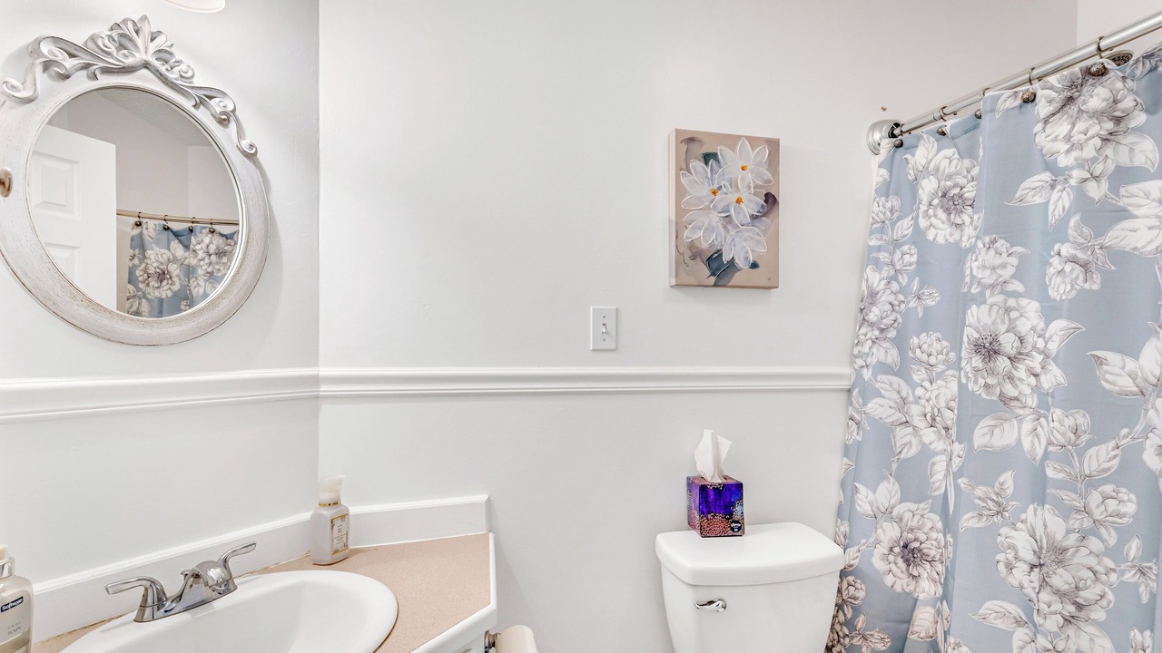 Photo of Bathroom in Gulf Park Estates