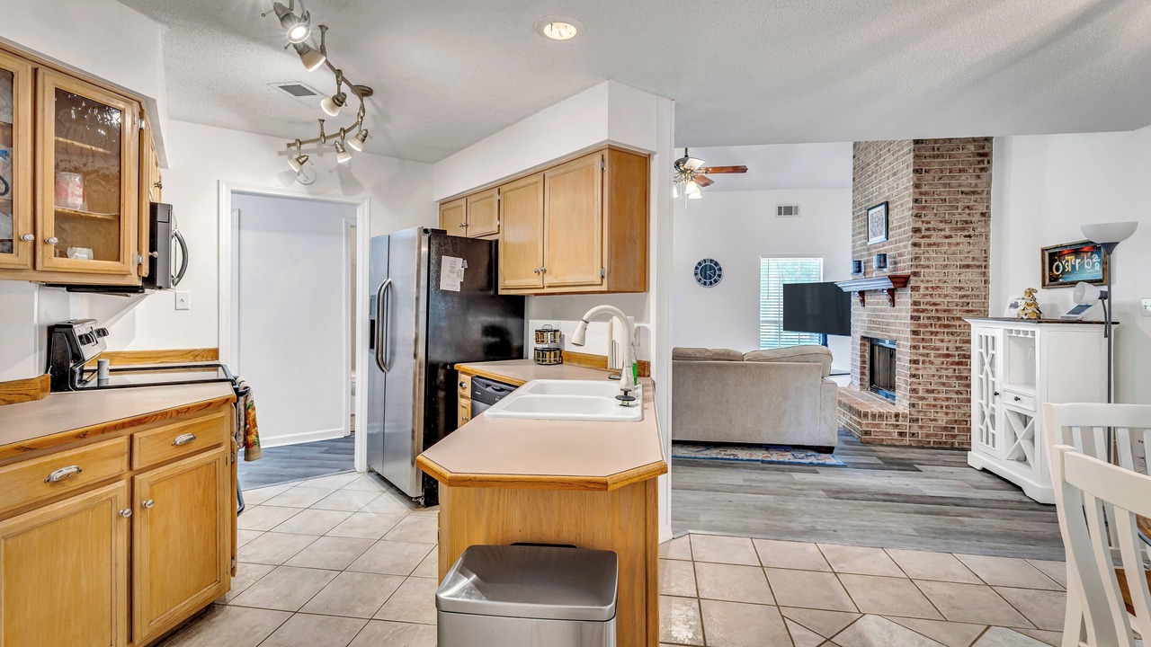 Photo of Kitchen in Gulf Park Estates