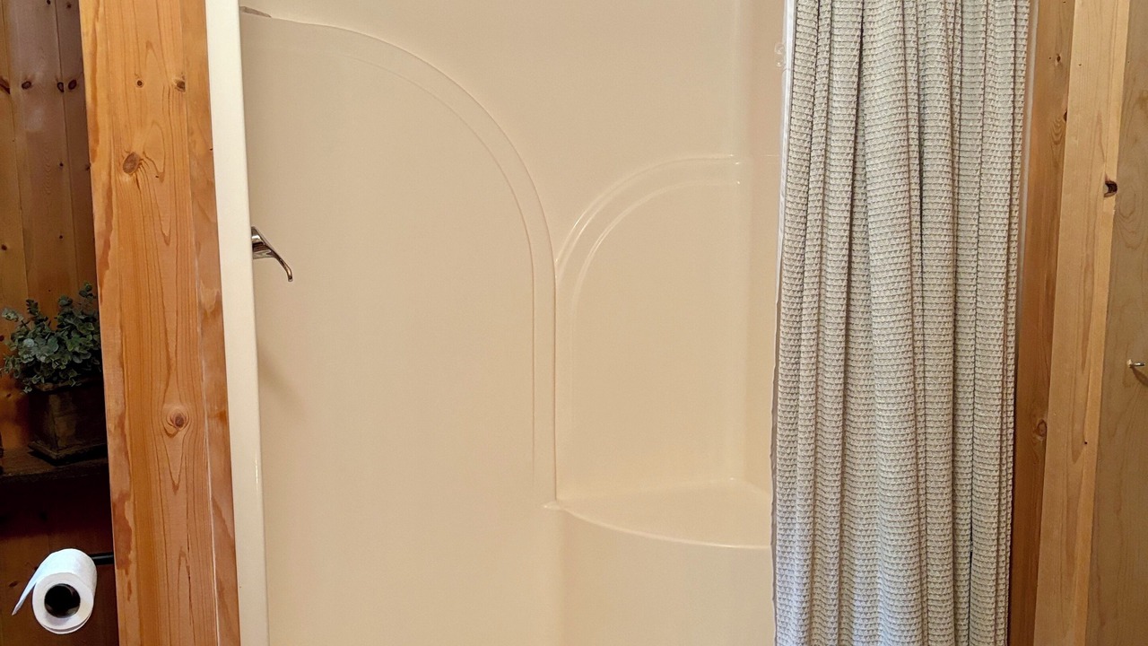 Photo of Bathroom in Fort Payne