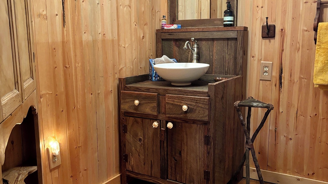 Photo of Bathroom in Fort Payne