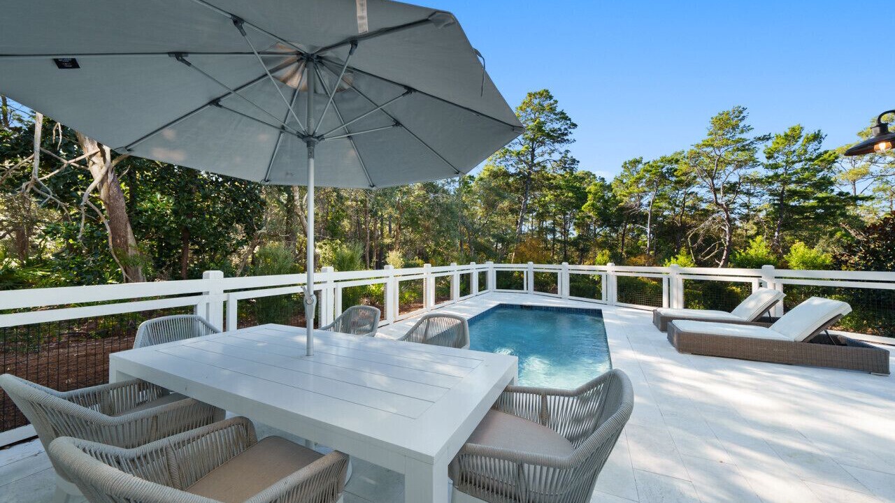 Photo of Outdoor in Lakeside at Blue Mountain Beach