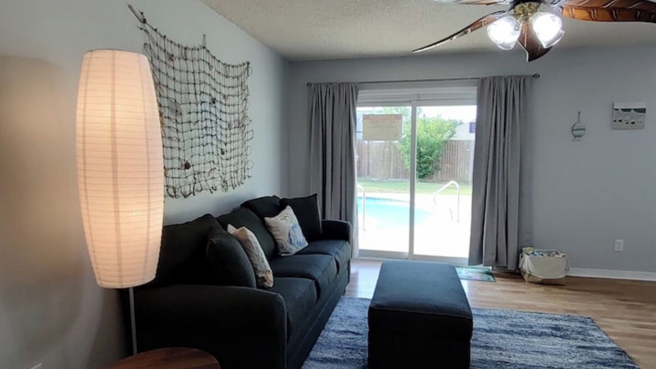 Photo of Livingroom in Ono Island