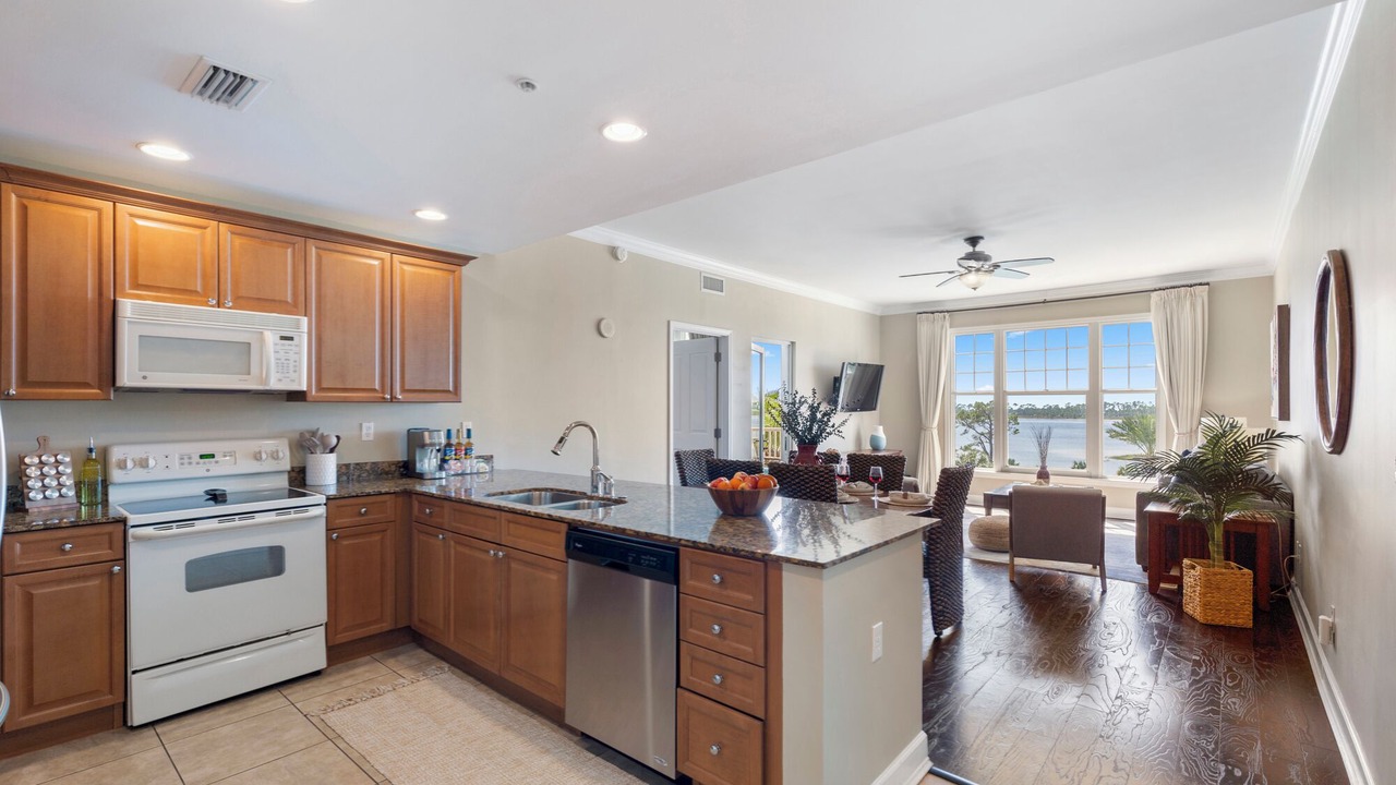 Photo of Kitchen in Upper Grand Lagoon