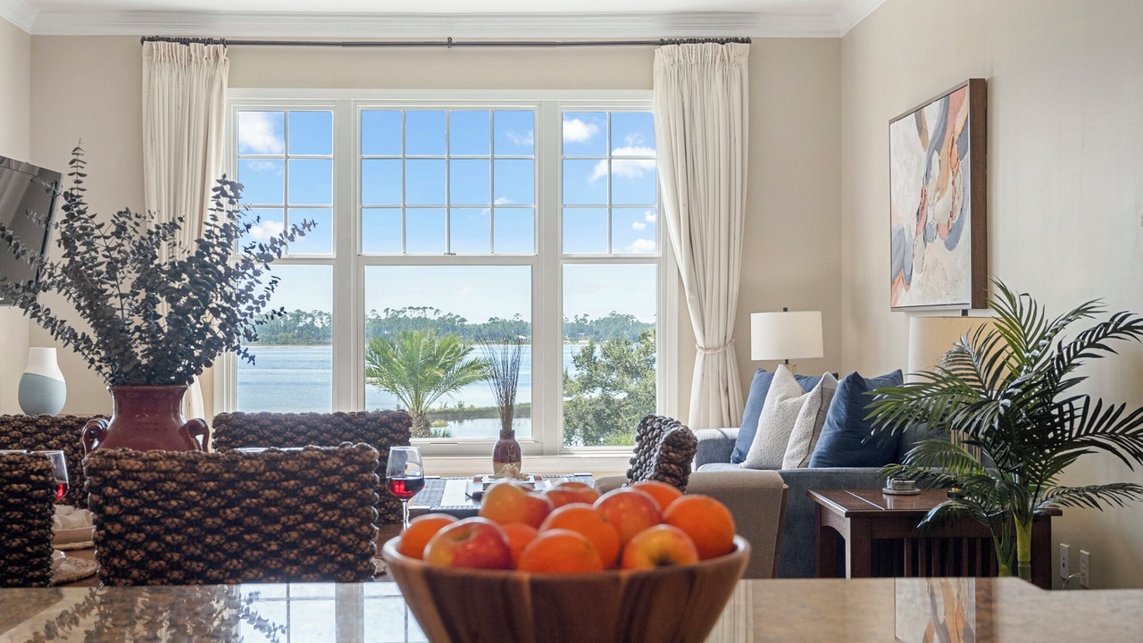 Photo of Livingroom in Upper Grand Lagoon