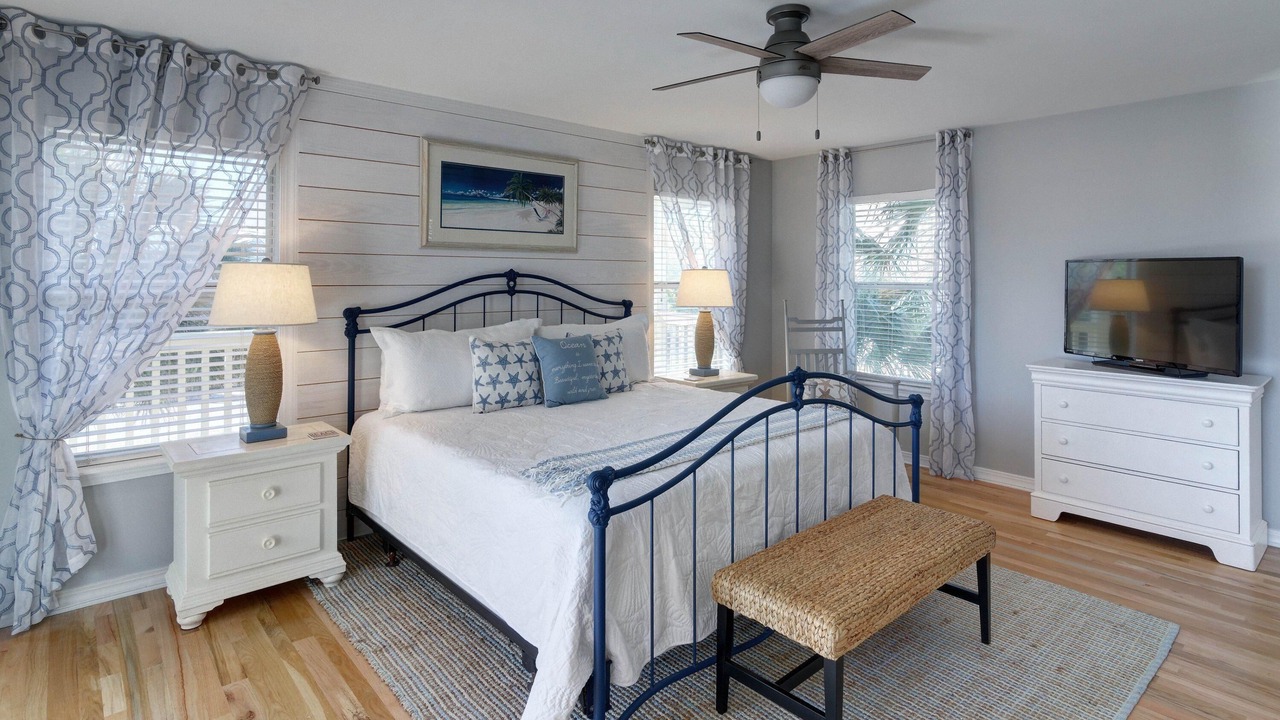 Photo of Bedroom in Seagrove Beach
