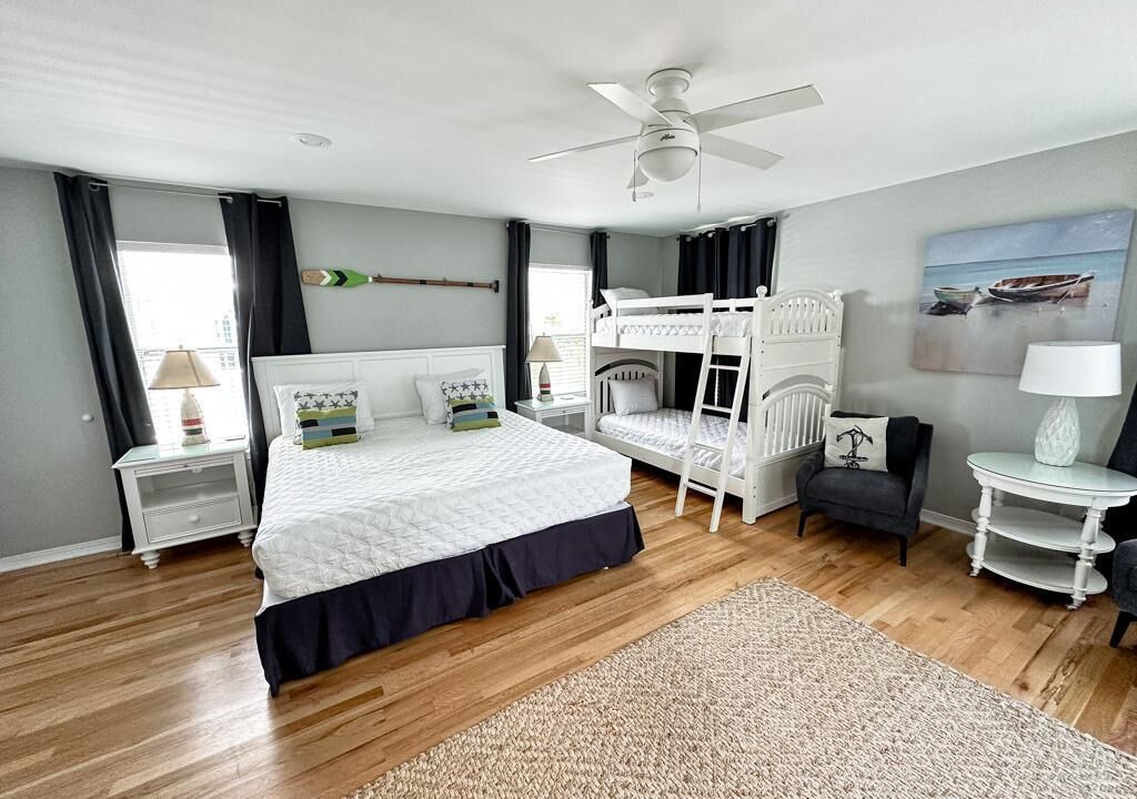 Photo of Bedroom in Seagrove Beach