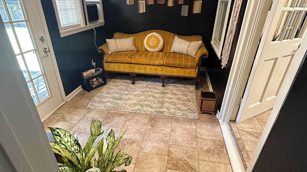 Photo of Livingroom in Monroe