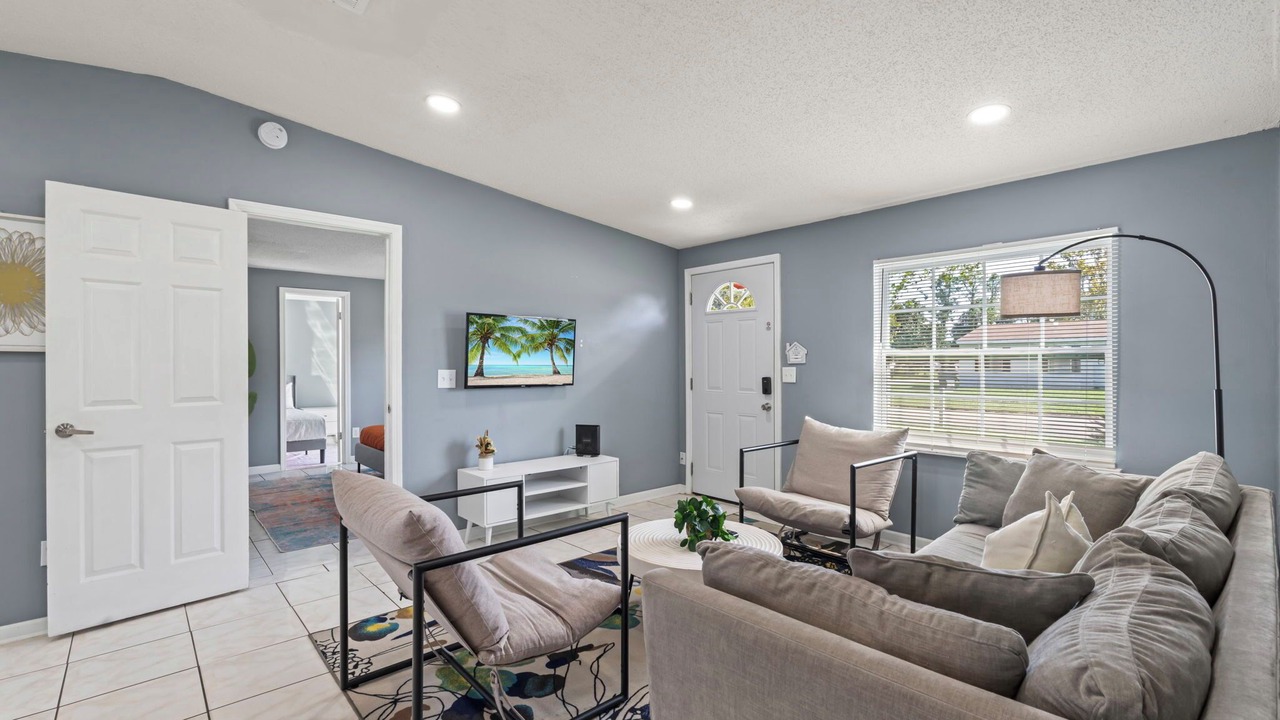 Photo of Livingroom in Sandalwood