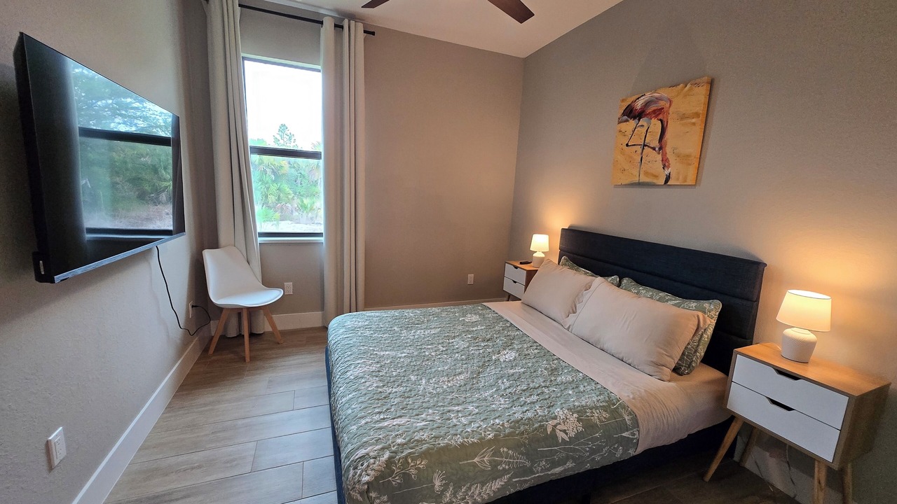 Photo of Bedroom in Englewood East