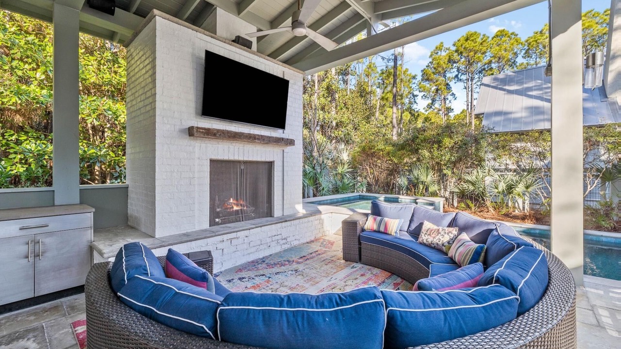 Photo of Patio Balcony in Forest District