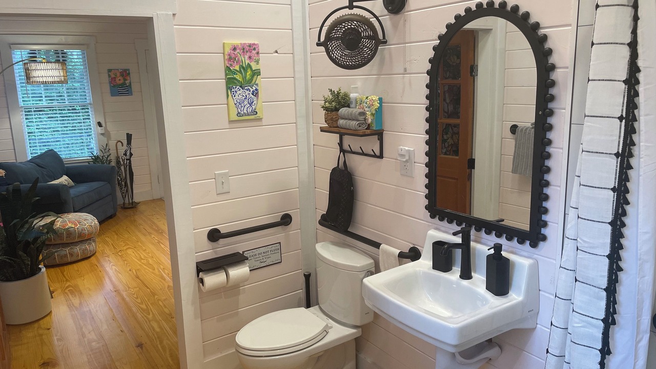Photo of Bathroom in Monticello