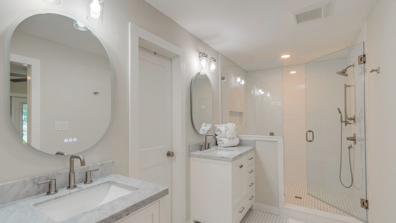 Photo of Bathroom in Ono Island