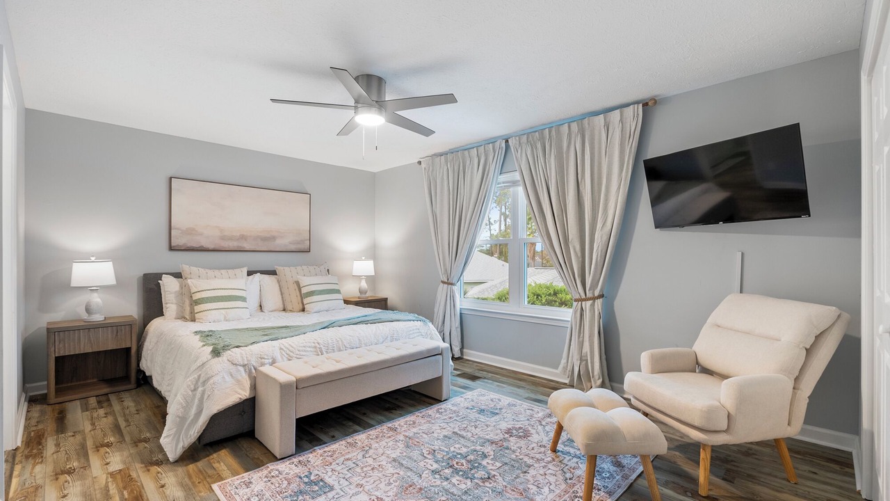 Photo of Bedroom in Upper Grand Lagoon
