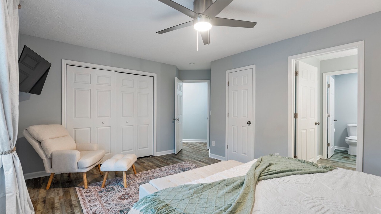 Photo of Bedroom in Upper Grand Lagoon
