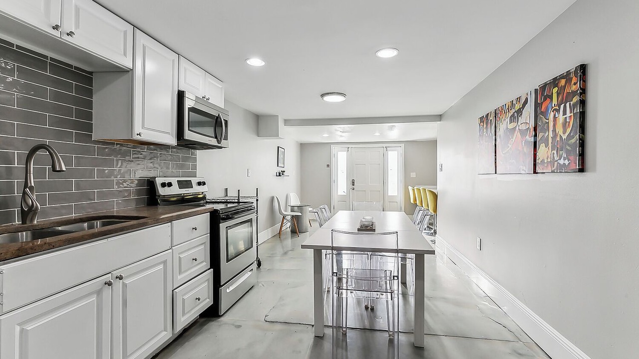 Photo of Kitchen in Algiers Point