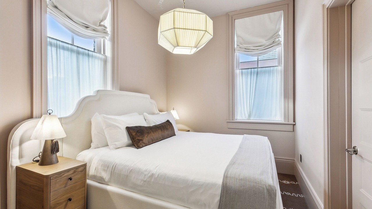 Photo of Bedroom in Central Business District