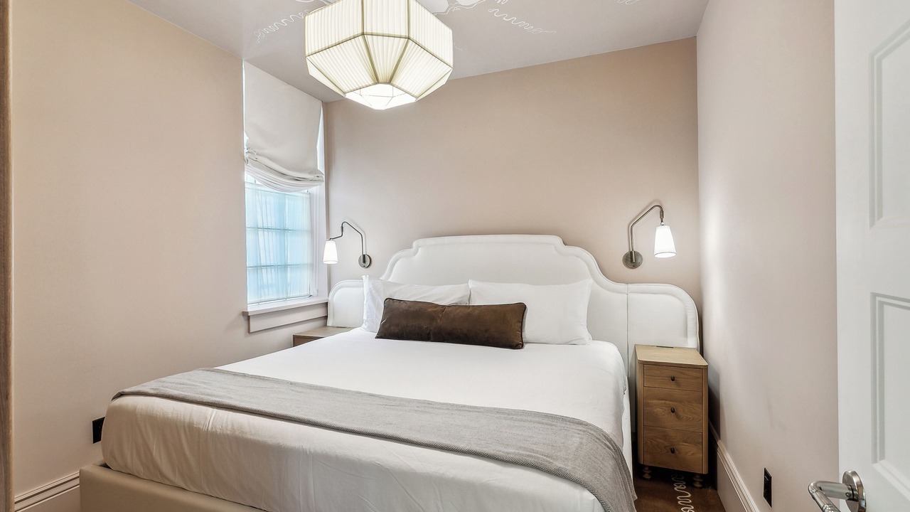 Photo of Bedroom in Central Business District