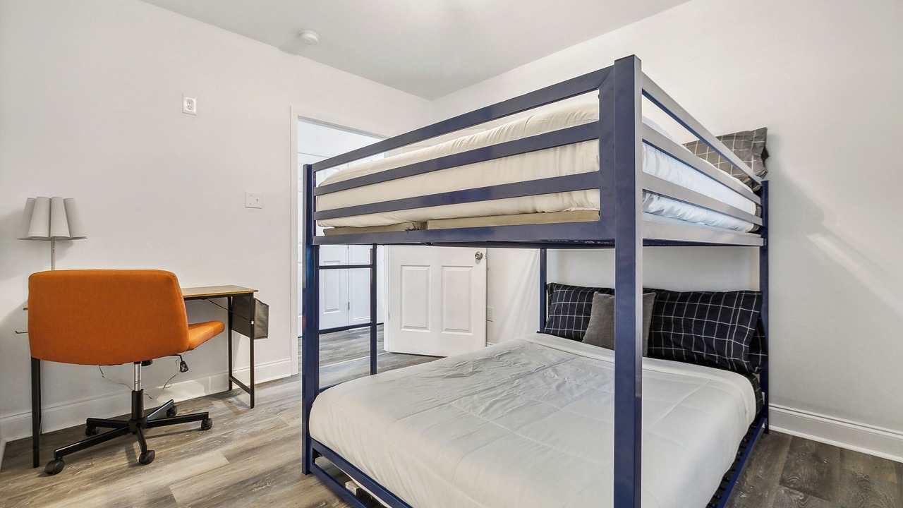 Photo of Bedroom in Marlyville - Fontainebleau