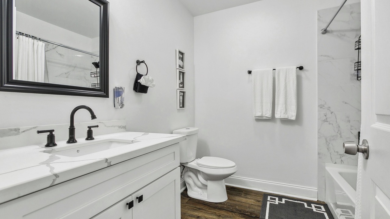 Photo of Bathroom in Marlyville - Fontainebleau