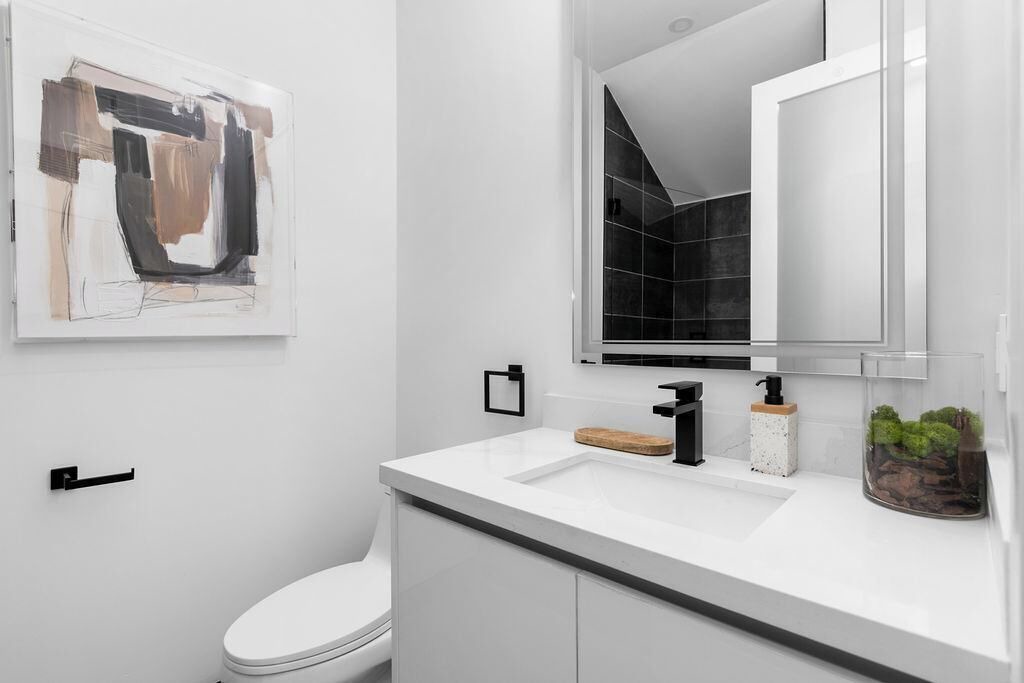 Photo of Bathroom in Croissant Park
