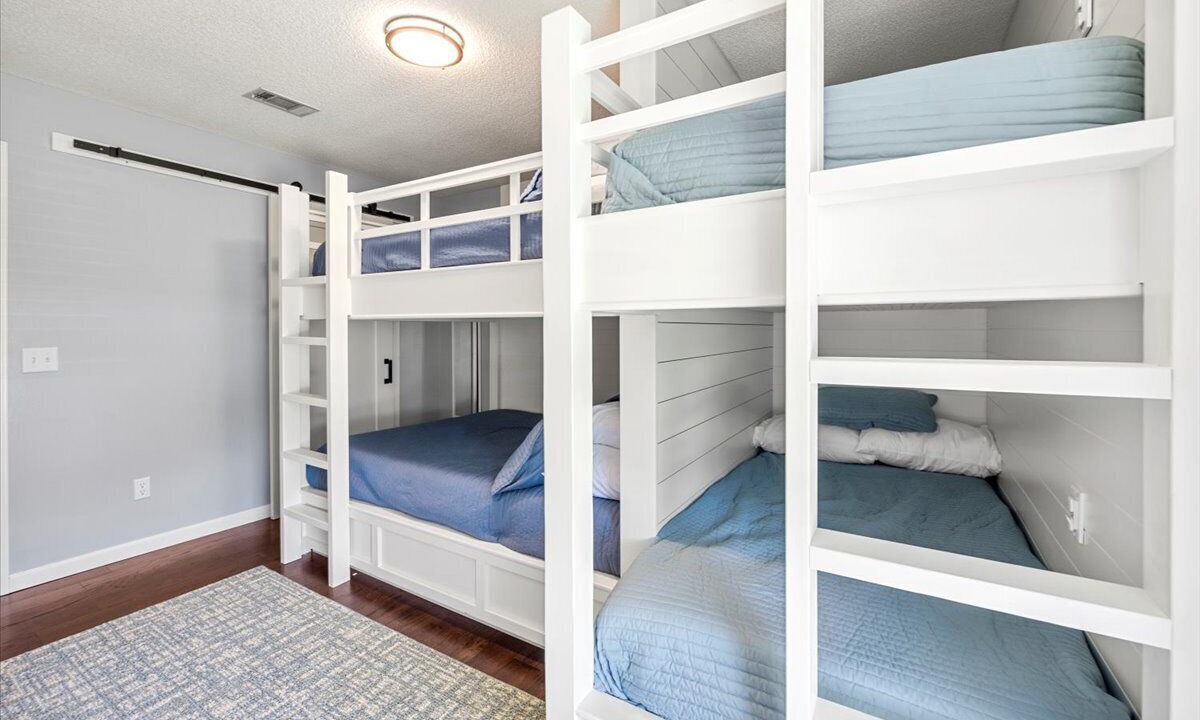 Photo of Bedroom in Ono Island