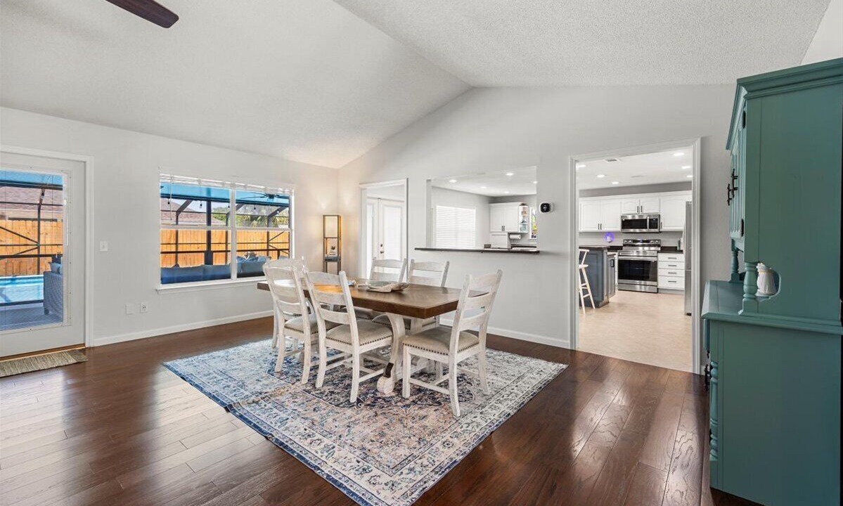 Photo of Livingroom in Ono Island