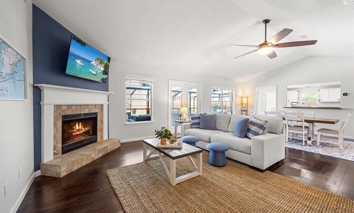 Photo of Livingroom in Ono Island