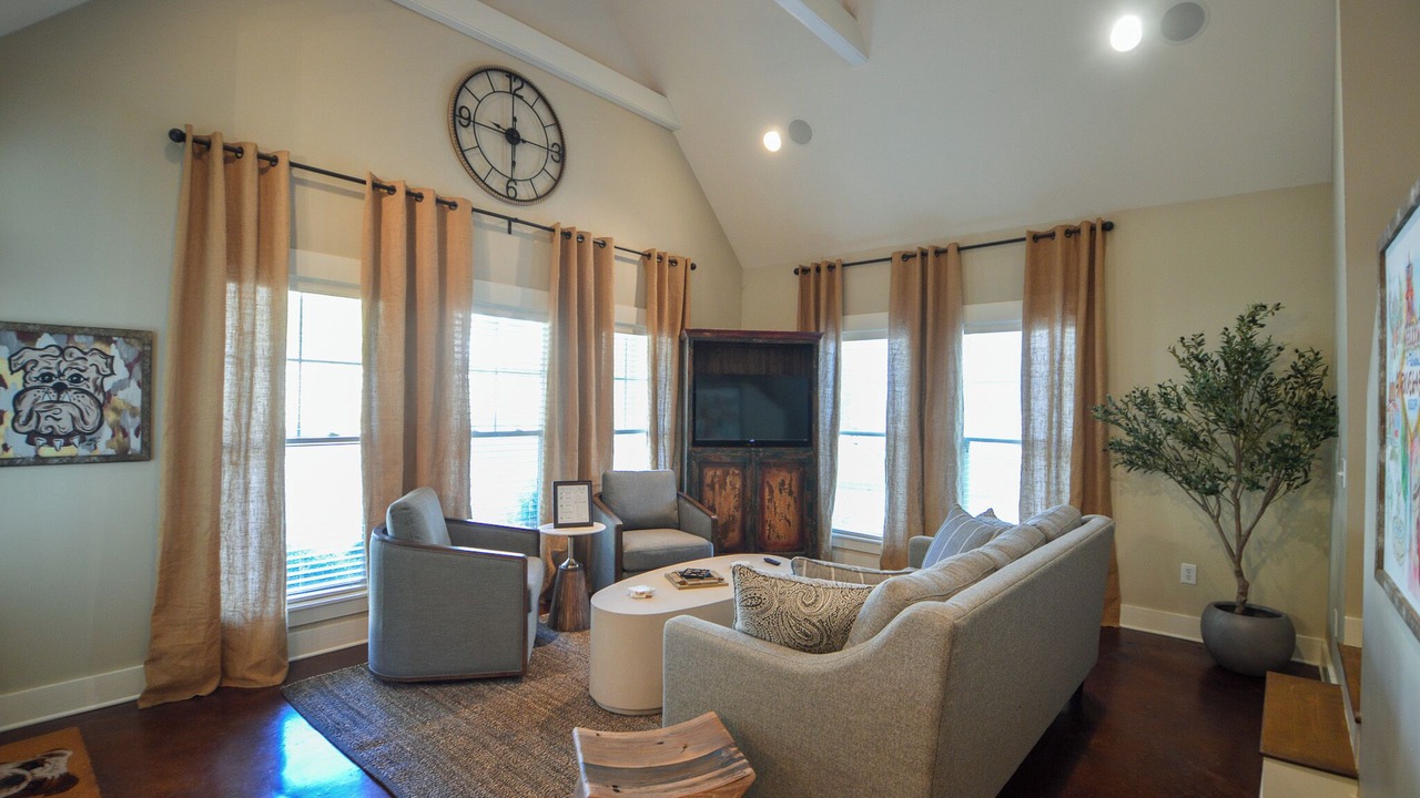 Photo of Livingroom in Starkville