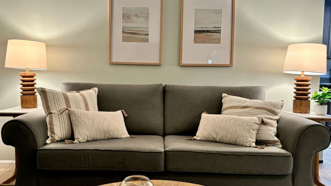 Photo of Livingroom in Summer Breeze