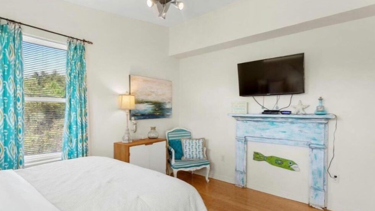 Photo of Bedroom in Henderson Point
