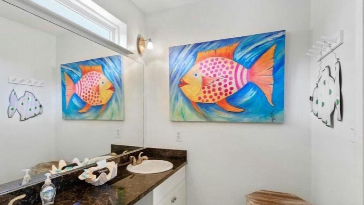 Photo of Bathroom in Henderson Point