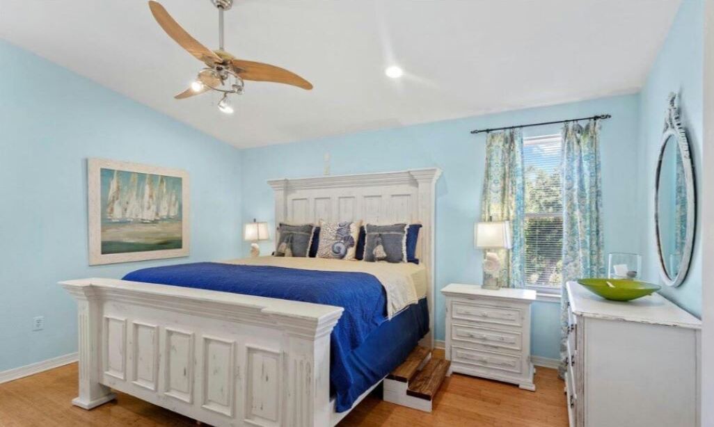 Photo of Bedroom in Henderson Point