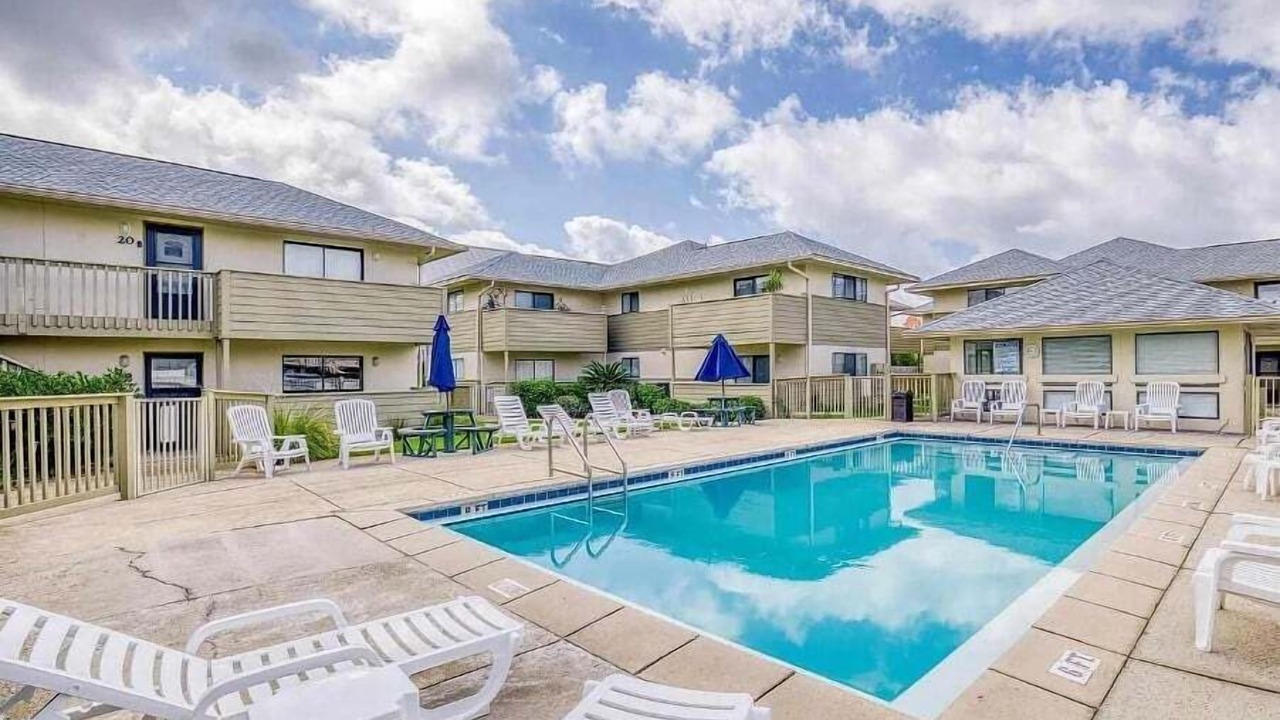 Photo of Outdoor in Emerald Waters Village
