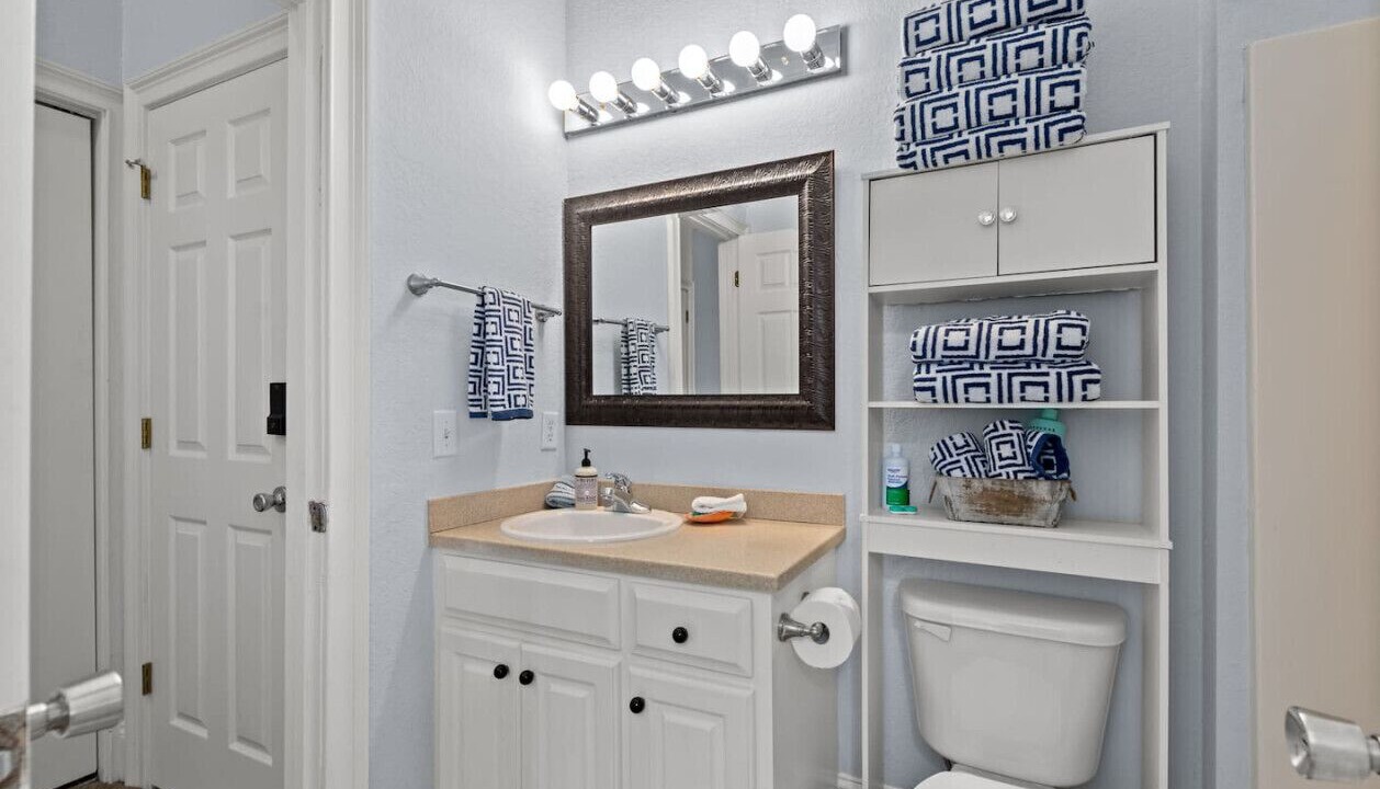 Photo of Bathroom in El Centro Beach