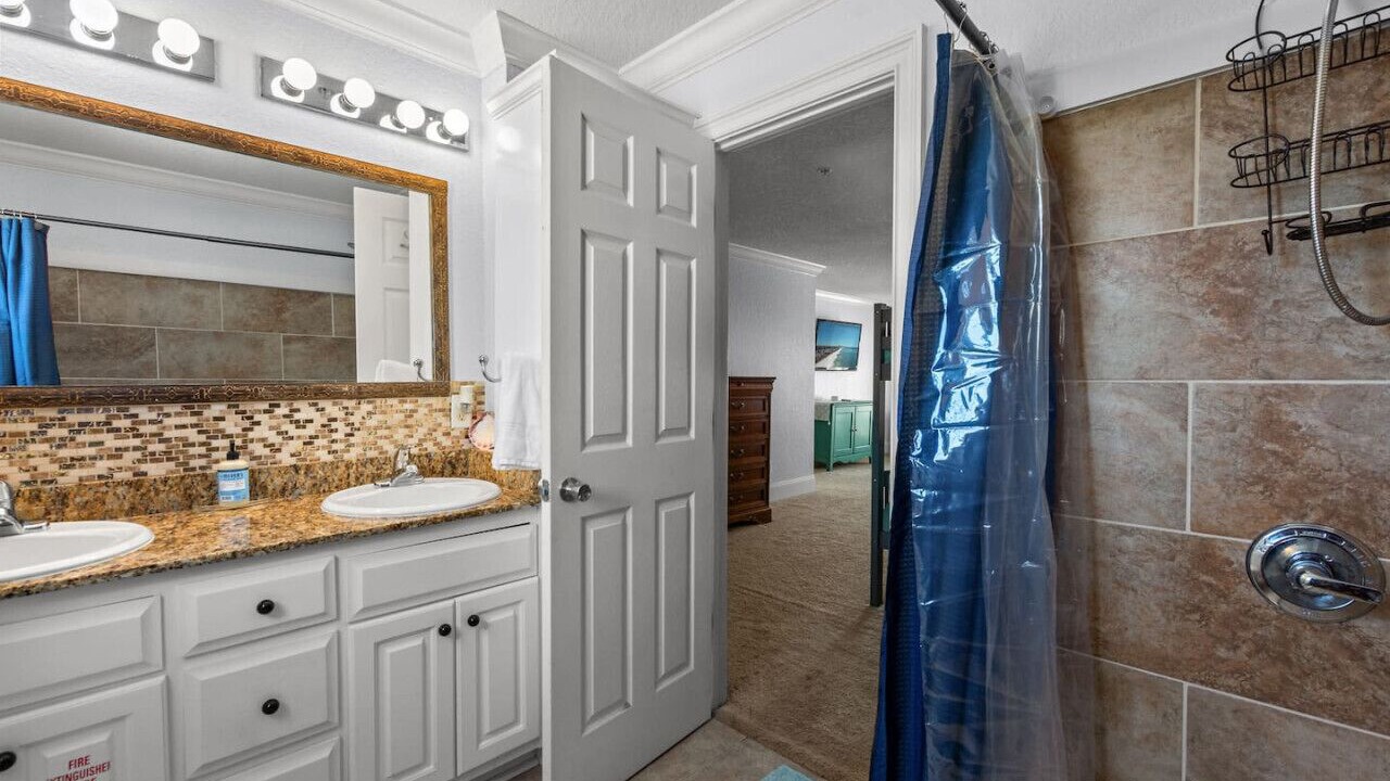 Photo of Bathroom in El Centro Beach