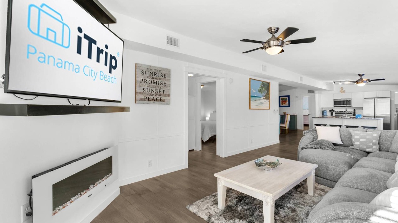 Photo of Livingroom in Bayside Park
