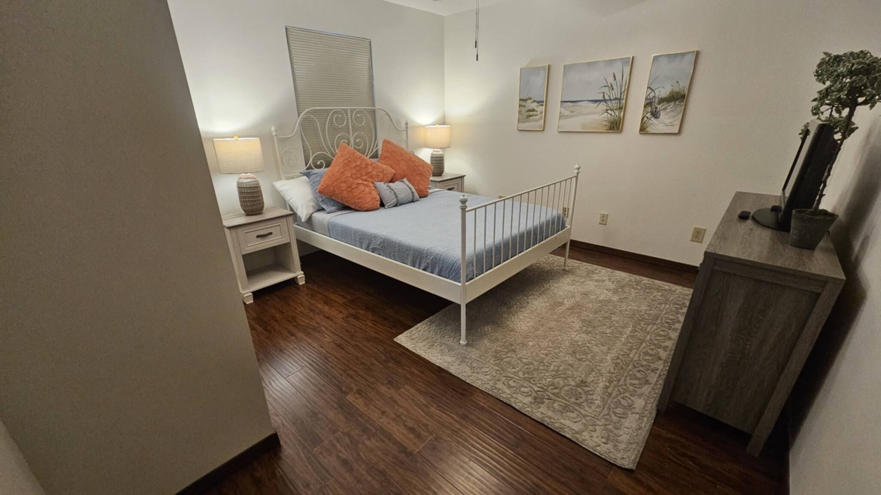 Photo of Bedroom in Grande Lagoon Lakes