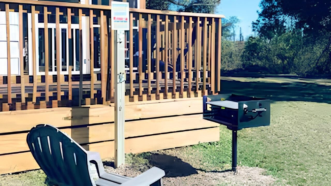 Photo of Outdoor in Drummond And Ware