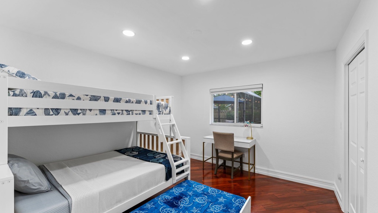 Photo of Bedroom in Willoughby Acres