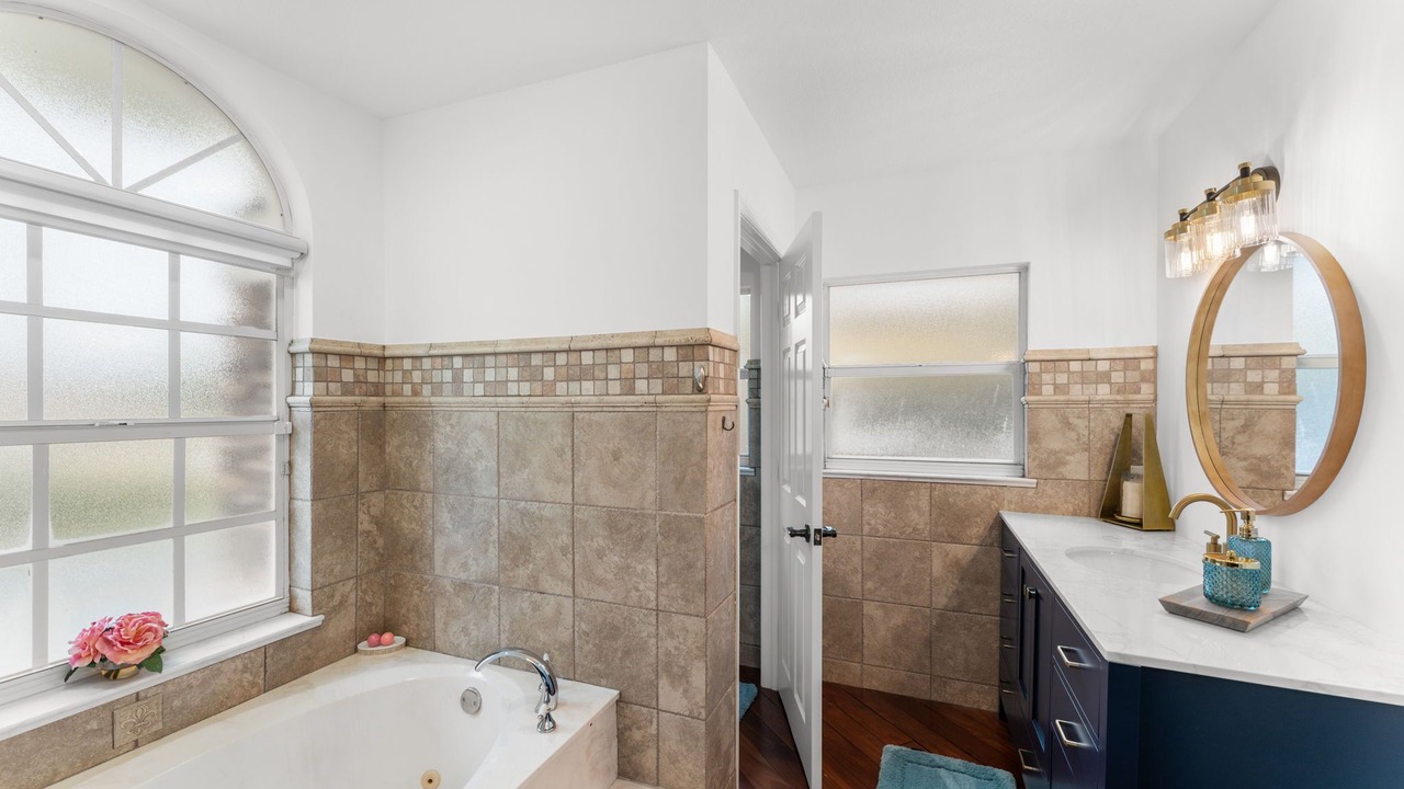 Photo of Bathroom in Willoughby Acres
