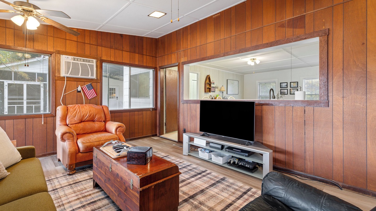 Photo of Livingroom in Monterey